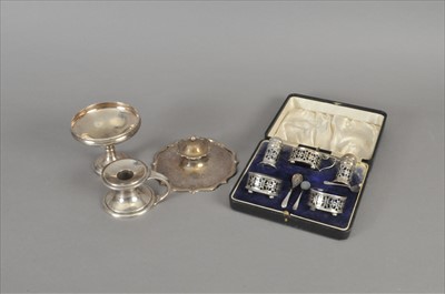 Lot 39 - A small collection of silver