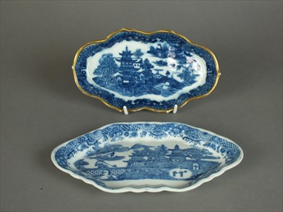 Lot 324 - Two Caughley spoon trays, circa 1782-92
