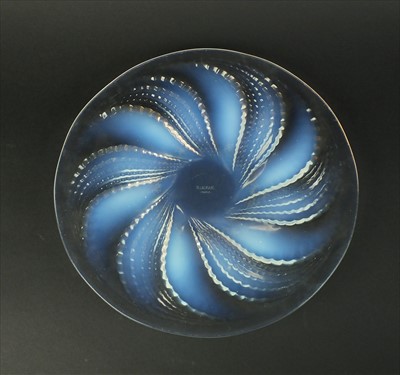 Lot 558 - René Lalique 'Fleurons' dish