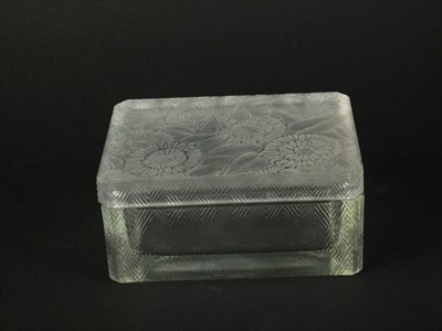 Lot 563 - Rene Lalique 'Zinnias' box and cover