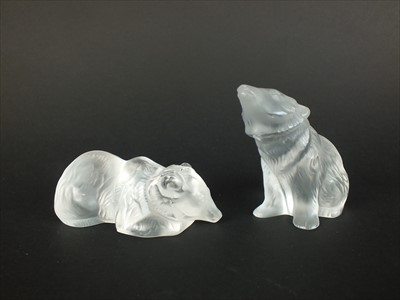 Lot 566 - Two Lalique Crystal bears