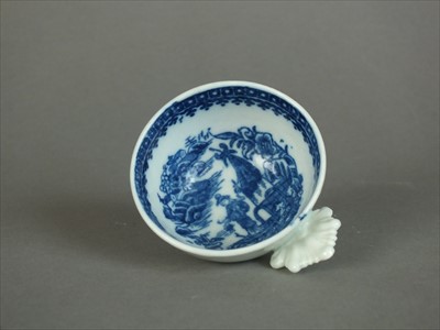 Lot 325 - Caughley wine taster or scoop