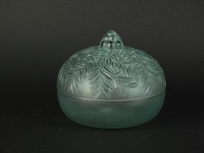 Lot 573 - René Lalique 'Vallauris' box and cover