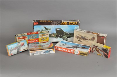 Lot 247 - A collection of various boxed aviation model kits
