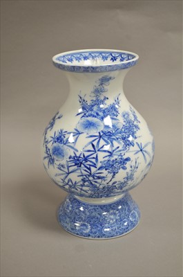 Lot 442 - A large Japanese blue and white porcelain vase
