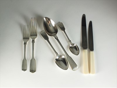 Lot 18 - A matched set of Fiddle pattern silver flatware