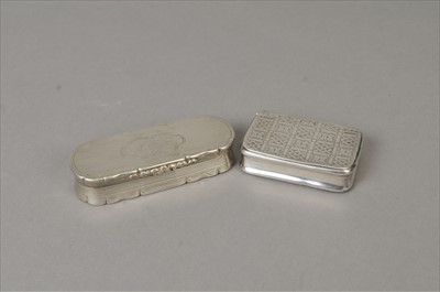 Lot 322 - Two silver snuff boxes