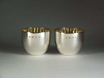 Lot 5 - A pair of silver tumblers