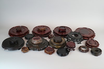 Lot 217 - A mixed collection of Chinese and other...