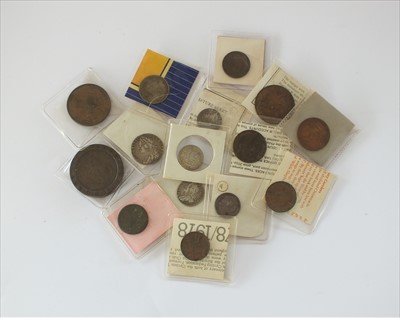 Lot 225 - A small collection of British coins