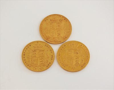 Lot 175 - Three Victoria half sovereigns