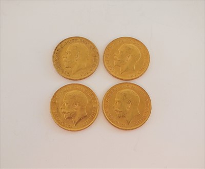 Lot 179 - Four George V half sovereigns