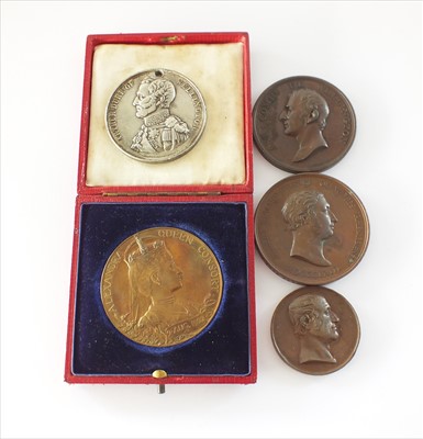 Lot 258 - A collection of six medallions