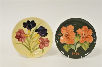 Lot 57 - Two Moorcroft Year Plates - 1986 and 1987