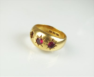 Lot 113 - An untested ruby ring