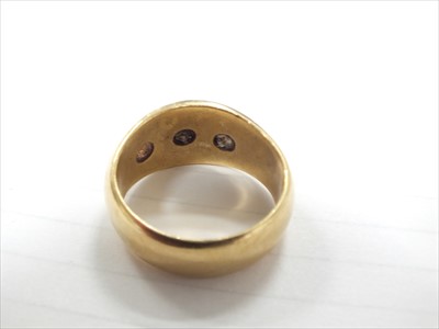 Lot 113 - An untested ruby ring