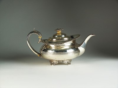 Lot 36 - A George IV silver teapot