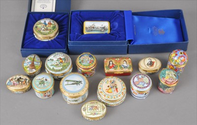 Lot 498 - A collection of 15 Halcyon Days enamelled...