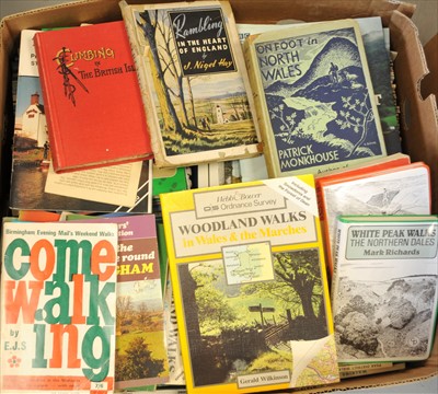 Lot 125 - QUANTITY OF WALKING BOOKS and guide books (2...