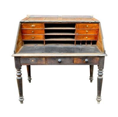 Lot 425 - An early 20th century oak clerk's desk
