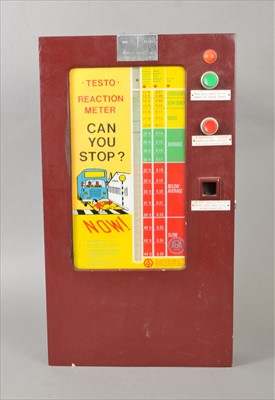 Lot 511 - A 1960's / 70's wooden cased Bar or Arcade Game "Testo reaction Meter"