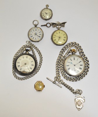 Lot 165 - A quantity of 5 x silver pocket watches, 2 x...