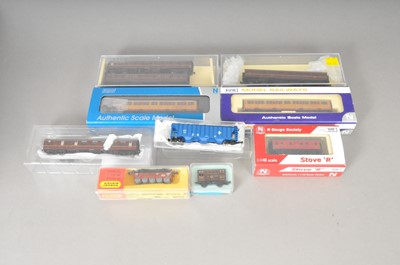 Lot 435 - A comprehensive collection of boxed N gauge model railway models