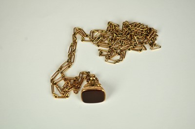 Lot 154 - A yellow metal guard chain