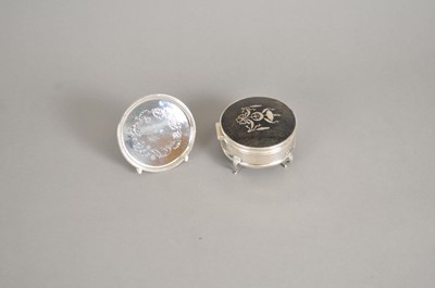 Lot 111 - A silver and tortoiseshell mounted trinket box