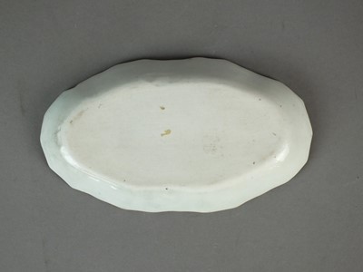 Lot 236 - Caughley spoon tray, circa 1792-97