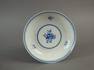 Lot 200 - Caughley 'Simple Posy' tea bowl and saucer