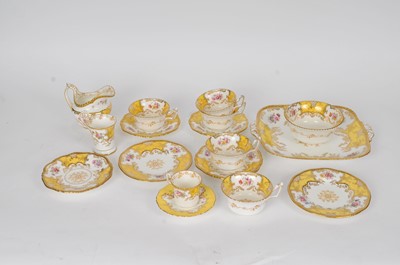 Lot 260 - Coalport 'Yellow Batwing' tea service