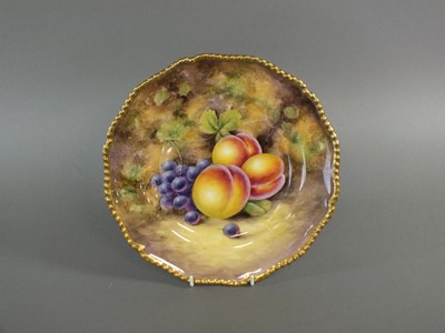 Lot 356 - Royal Worcester fruit-decorated cabinet plate