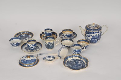 Lot 279 - A collection of predominantly Caughley blue and white