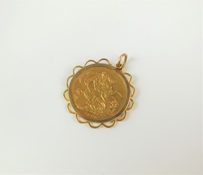 Lot 74 - A Victoria sovereign pendant