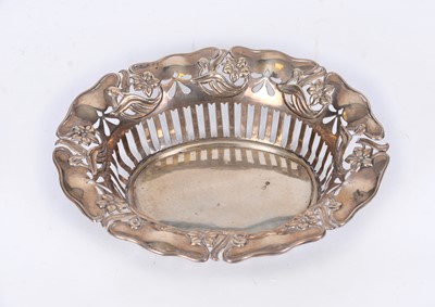 Lot 99 - An oval pierced silver dish