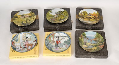 Lot 286 - Large collection of collector's plates