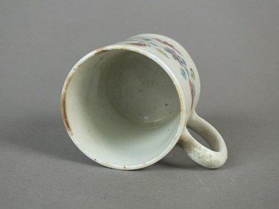 Lot 258 - Bow porcelain coffee can, circa 1758