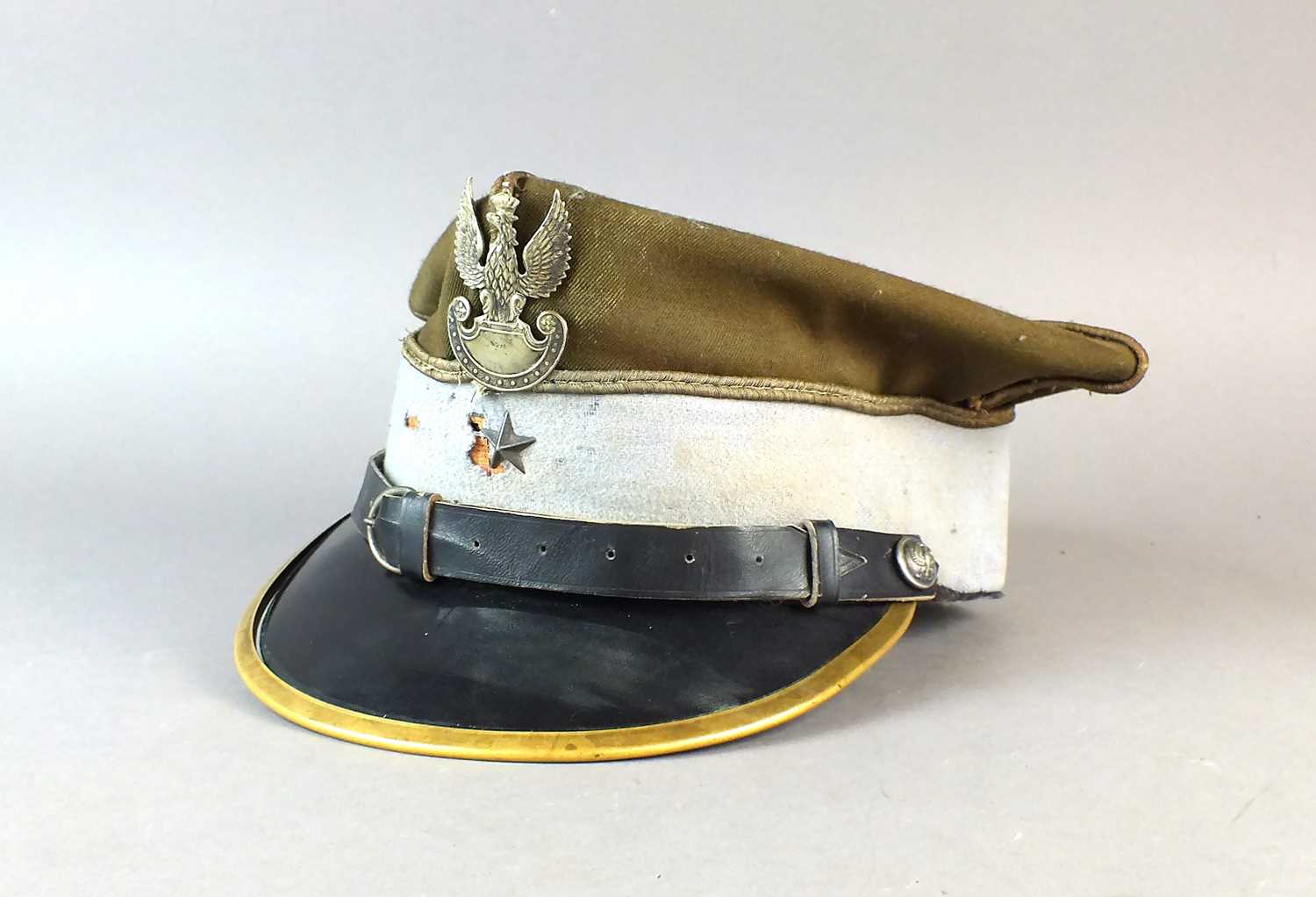Lot 369 - Second World War Polish Officer's cap,