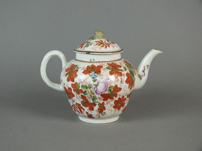 Lot 252 - English porcelain teapot and cover, possibly Chelsea-Derby