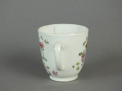 Lot 311 - Worcester and Bow coffee cups, 18th century