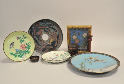 Lot 320 - Japanese and Chinese enamel wares