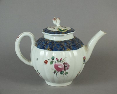 Lot 267 - Philip Christian Liverpool teapot and cover, circa 1775