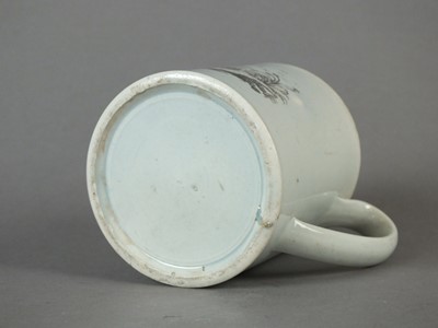 Lot 255 - Newcastle upon Tyne pearlware coffee can, late 18th century