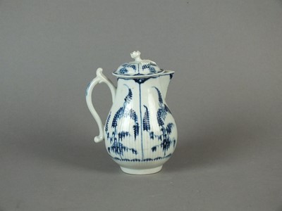 Lot 259 - Worcester 'Immortelle' sparrow beak milk jug and cover