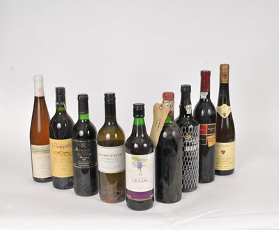 Lot 447 - A mixed collection of worldwide wines (23 bottles)