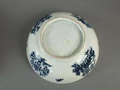 Lot 148 - Two Liverpool bowls and a Lowestoft bowl, 18th century