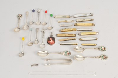 Lot 346 - A collection of silver spoons