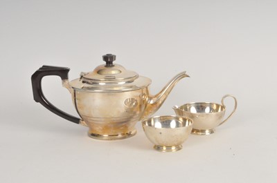 Lot 372 - A matched three piece silver tea service