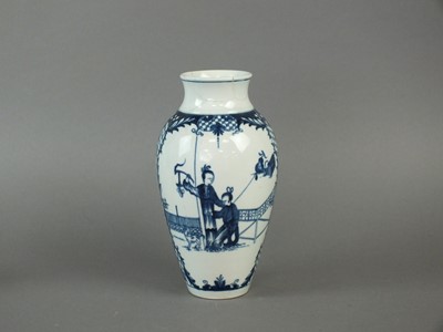 Lot 166 - Worcester 'Telephone Box' vase